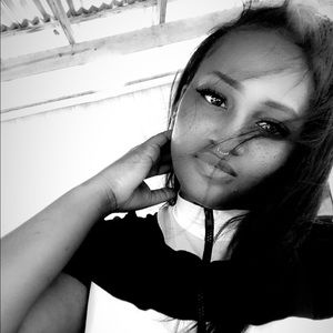 Meet your Posher, Neka